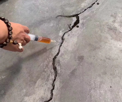 上城混凝土裂缝修补技术详解​